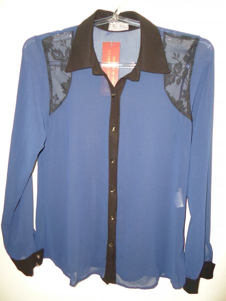 Camisa Com detalhes de renda