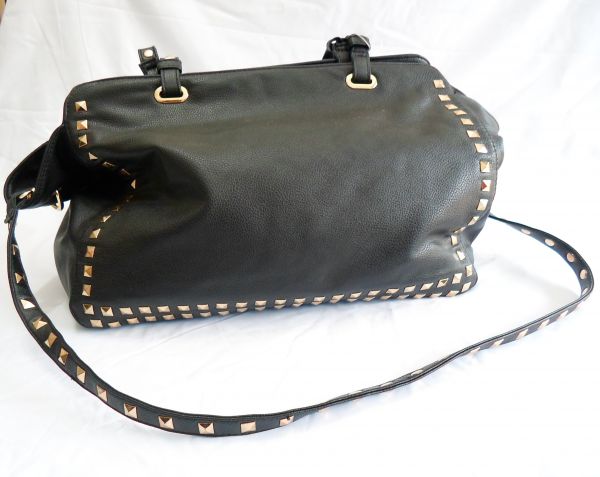 Bolsa Preta com spikes